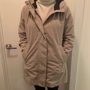Athleta Raincoat, Size L